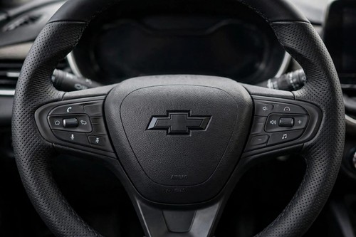 Gloss black steering wheel - black,